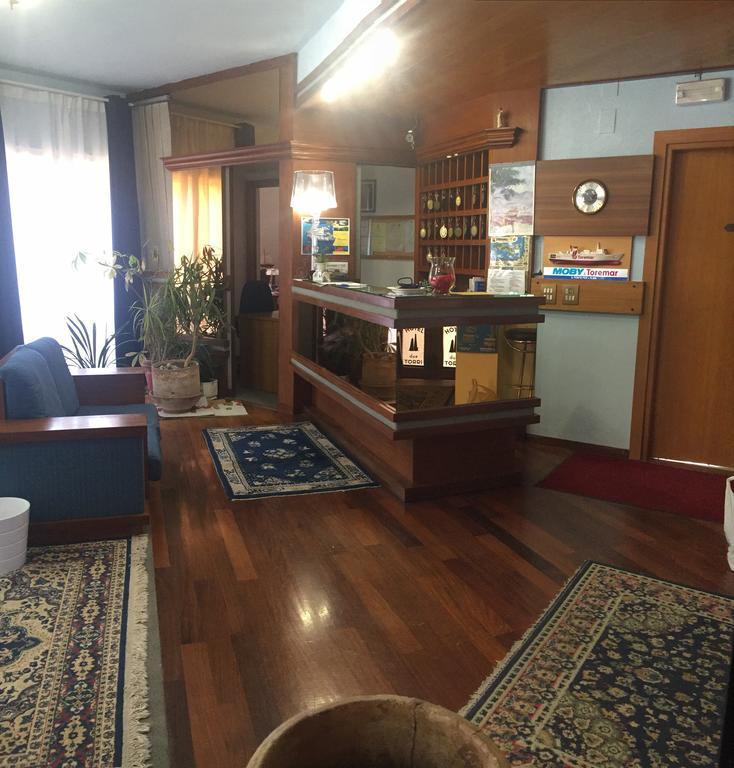 Hotel Due Torri بورتو أتْسورّو المظهر الخارجي الصورة